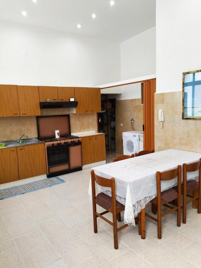 Nonno Ciccio Apartment Lizzano  Exterior foto